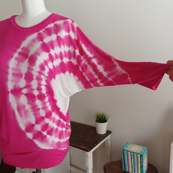 {White Mark} Pink and White Tie Dye Top - Picture 3 of 7